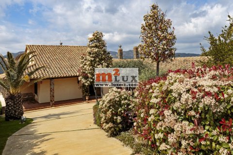 Villa en venta en Sant Feliu de Guíxols, Gerona, España 5 dormitorios, 689 m2 No. 16750 - foto 2