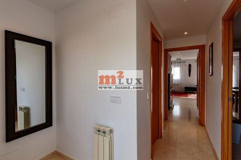 Casa adosada en venta en Lloret de Mar, Gerona, España 4 dormitorios, 264 m2 No. 16699 - foto 5