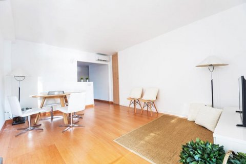 Apartamento en venta en Illetes (Ses), Mallorca, España 2 dormitorios, 119 m2 No. 18457 - foto 3