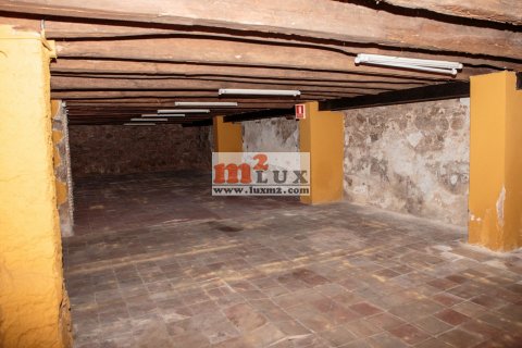 Propiedad comercial en venta en Sant Feliu de Guíxols, Gerona, España 1500 m2 No. 16851 - foto 4