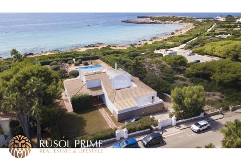 Villa en venta en Ciutadella De Menorca, Menorca, España 7 dormitorios, 550 m2 No. 10876 - foto 2