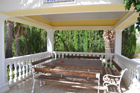 Villa en venta en Calpe, Alicante, España 5 dormitorios, 460 m2 No. 25148 - foto 19