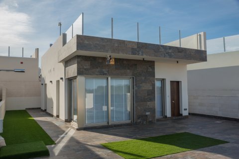 Villa en venta en Villamartin, Alicante, España 2 dormitorios, 77 m2 No. 19212 - foto 3