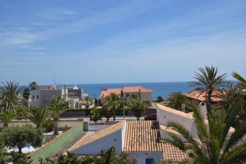 Villa en venta Cabo Roig, Alicante, España 4 dormitorios, 380 m2 No. 19178 - foto 4