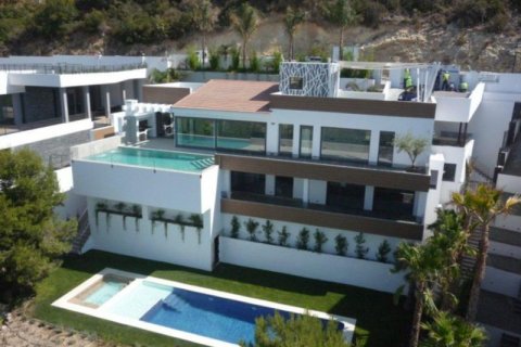 Villa en venta en Altea, Alicante, España 4 dormitorios, 640 m2 No. 25105 - foto 1