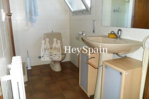 Сasa en venta en Coma-Ruga, Tarragona, España 6 dormitorios, 325 m2 No. 19431 - foto 21