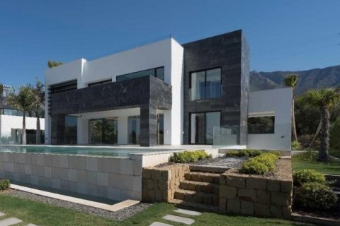 Villa en venta en Marbella Golden Mile, Málaga, España No. 20908 - foto 3