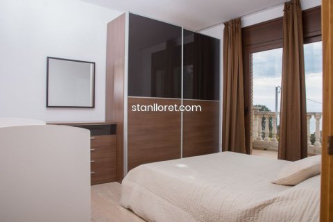 Villa en venta en Lloret de Mar, Gerona, España 4 dormitorios, 223 m2 No. 21181 - foto 16