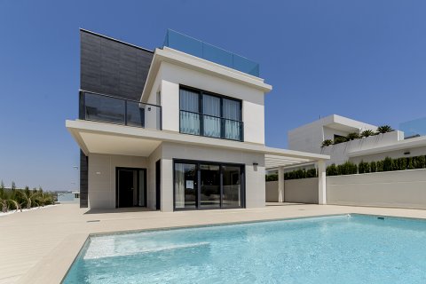 Villa en venta en Campoamor, Alicante, España 4 dormitorios, 157 m2 No. 19194 - foto 1