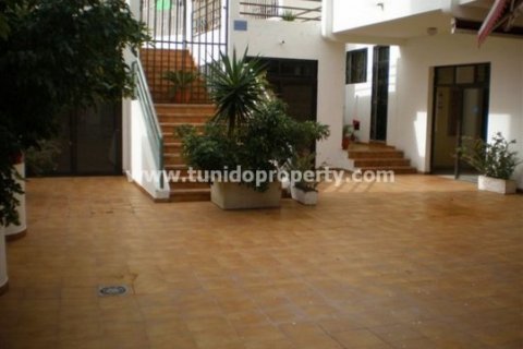 Propiedad comercial en venta en Los Cristianos, Tenerife, España 800 m2 No. 24324 - foto 5