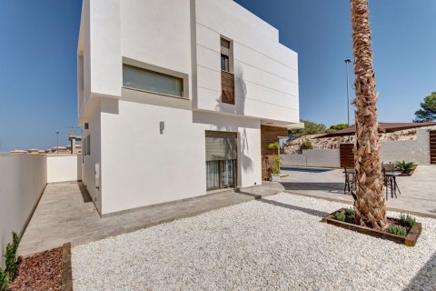 Villa en venta en Villamartin, Alicante, España 3 dormitorios, 195 m2 No. 19311 - foto 3