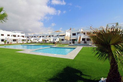 Casa adosada en venta Torre de la Horadada, Alicante, España 2 dormitorios, 65 m2 No. 19256 - foto 3