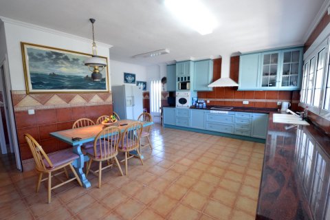 Villa en venta en Cabo Roig, Alicante, España 4 dormitorios, 230 m2 No. 19240 - foto 7