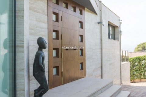Villa en venta en Tossa de Mar, Gerona, España 6 dormitorios, 449 m2 No. 21189 - foto 4