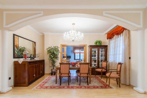 Villa en venta en San Vicente del Raspeig, Alicante, España 5 dormitorios, 739 m2 No. 25161 - foto 3