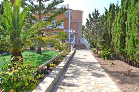 Villa en venta en Calpe, Alicante, España 5 dormitorios, 460 m2 No. 25148 - foto 5