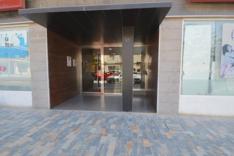 Apartamento en venta en Pilar de la Horadada, Alicante, España 2 dormitorios, 70 m2 No. 19323 - foto 3