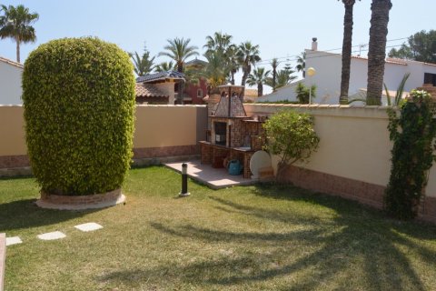 Villa en venta en Cabo Roig, Alicante, España 5 dormitorios, 200 m2 No. 19221 - foto 4