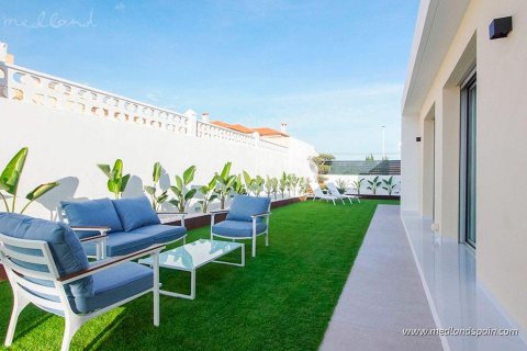 Villa en venta en Los Balcones, Alicante, España 3 dormitorios, 137 m2 No. 28267 - foto 14