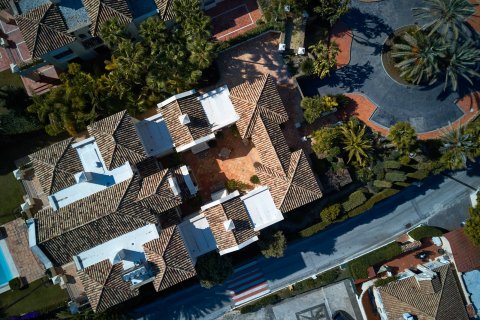 Villa en venta en Marbella, Málaga, España 5 dormitorios, 1022 m2 No. 21134 - foto 8