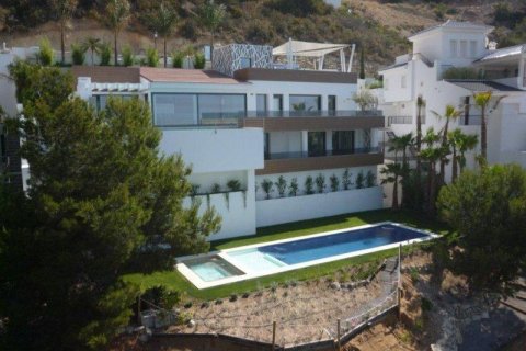 Villa en venta en Altea, Alicante, España 4 dormitorios, 640 m2 No. 25105 - foto 2