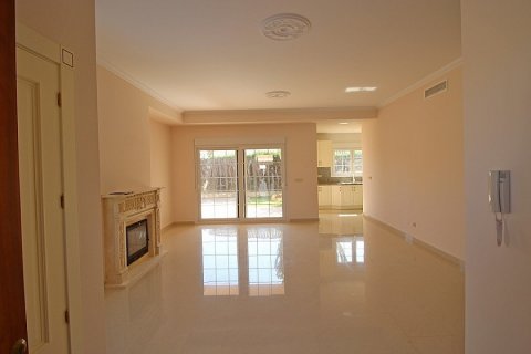 Villa en venta en Cabo Roig, Alicante, España 5 dormitorios, 250 m2 No. 29547 - foto 7