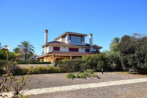 Villa en venta en Cabo Roig, Alicante, España 7 dormitorios, 600 m2 No. 29039 - foto 3