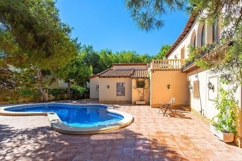 Villa en venta en Punta Prima, Alicante, España 4 dormitorios, 243 m2 No. 28922 - foto 4