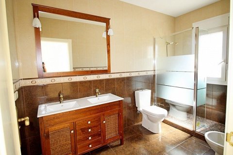 Villa en venta en Cabo Roig, Alicante, España 5 dormitorios, 250 m2 No. 29547 - foto 14