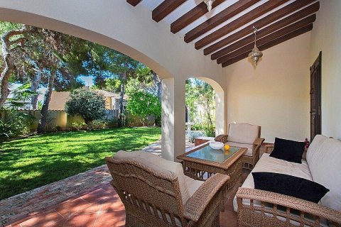 Villa en venta en Punta Prima, Alicante, España 4 dormitorios, 243 m2 No. 28922 - foto 5
