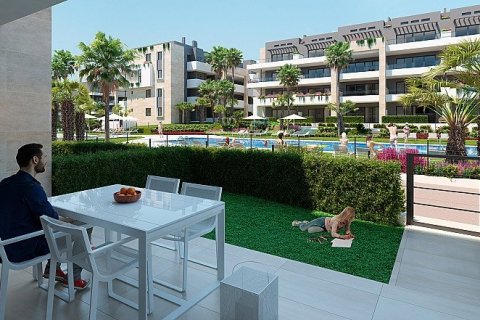 Apartamento en venta en Playa Flamenca II, Alicante, España 3 dormitorios, 124 m2 No. 29357 - foto 3