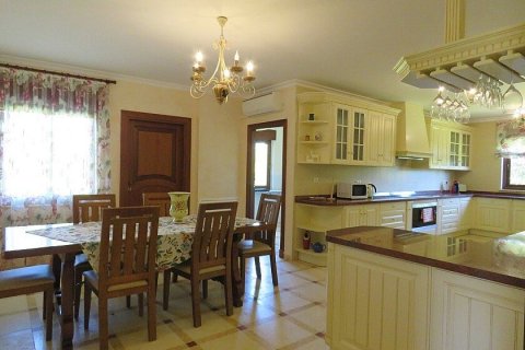Villa en venta en Cabo Roig, Alicante, España 7 dormitorios, 600 m2 No. 29039 - foto 13