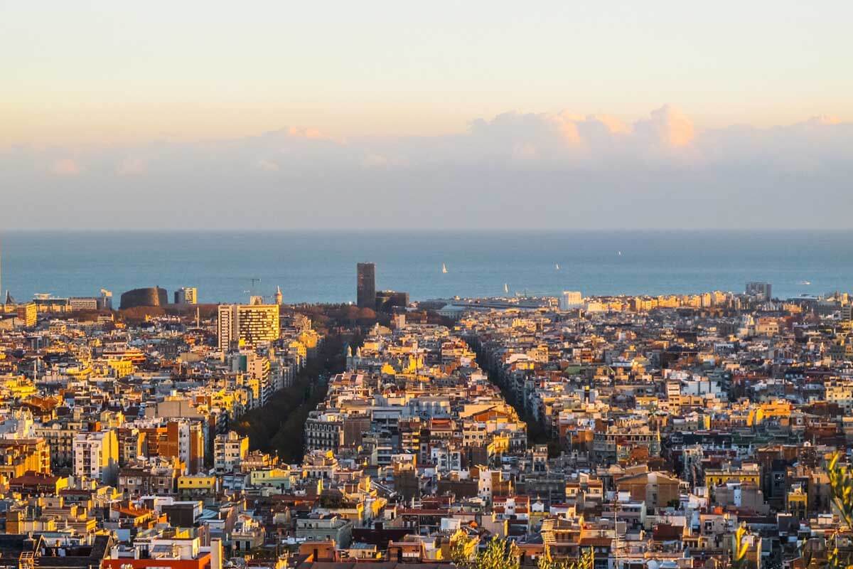 Cinco distritos de Barcelona para la compra de inmuebles y la relocalización