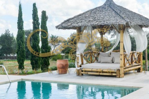 Villa en venta en Santa Eulalia Del Rio, Ibiza, España 7 dormitorios, 650 m2 No. 30812 - foto 10