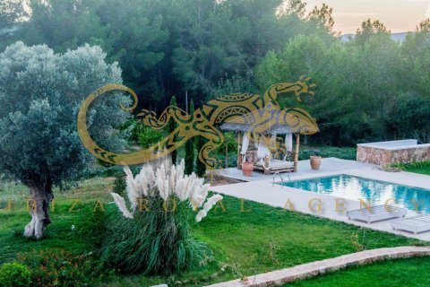 Villa en venta en Santa Eulalia Del Rio, Ibiza, España 7 dormitorios, 650 m2 No. 30812 - foto 24