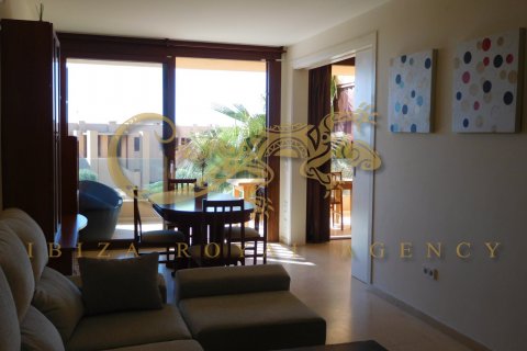 Apartamento en alquiler en Playa d'en Bossa, Ibiza, España 3 dormitorios, 90 m2 No. 30883 - foto 11