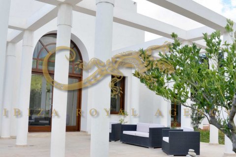 Villa en venta en Santa Eulalia Del Rio, Ibiza, España 7 dormitorios, 650 m2 No. 30812 - foto 16
