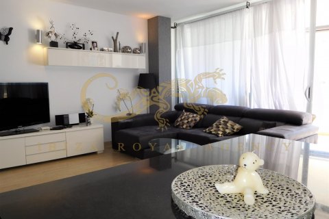 Apartamento en alquiler en Ibiza ciudad, Ibiza, España 3 dormitorios, 120 m2 No. 30876 - foto 8