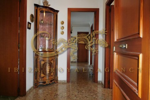 Apartamento en alquiler en Ibiza ciudad, Ibiza, España 4 dormitorios, 171 m2 No. 30802 - foto 11