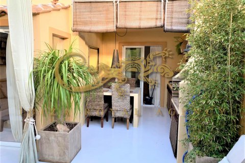 Сasa en venta en Cala de Bou, Ibiza, España 4 dormitorios, 130 m2 No. 30841 - foto 9