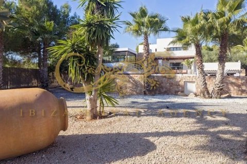 Villa en venta en Santa Eulalia Del Rio, Ibiza, España 11 dormitorios, 710 m2 No. 30811 - foto 14