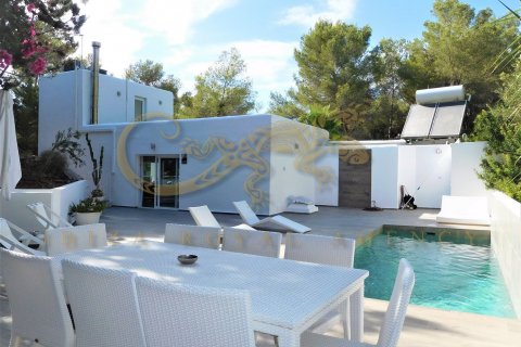 Villa en venta en Ibiza ciudad, Ibiza, España 5 dormitorios, 275 m2 No. 30831 - foto 4