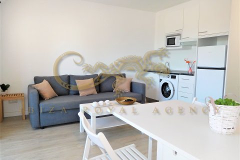 Apartamento en alquiler en Sant Josep de sa Talaia, Ibiza, España 1 dormitorio, 48 m2 No. 30799 - foto 6