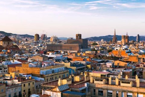 Un año de participación del alquiler en Cataluña: la oferta baja un 40% y las contrataciones un 16%