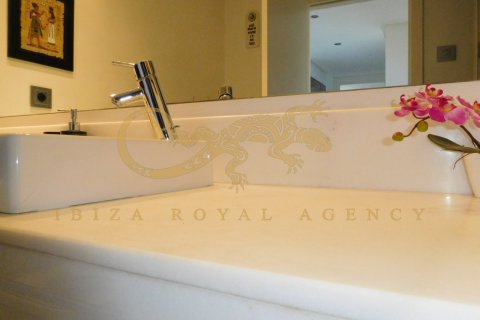 Apartamento en alquiler en Ibiza ciudad, Ibiza, España 3 dormitorios, 145 m2 No. 30892 - foto 13