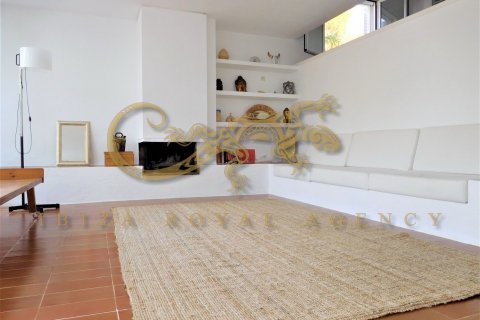 Dúplex en venta en Talamanca, Ibiza, España 2 dormitorios, 92 m2 No. 30823 - foto 1