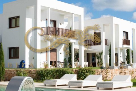 Villa en venta en Santa Eulalia Del Rio, Ibiza, España 7 dormitorios, 650 m2 No. 30812 - foto 2