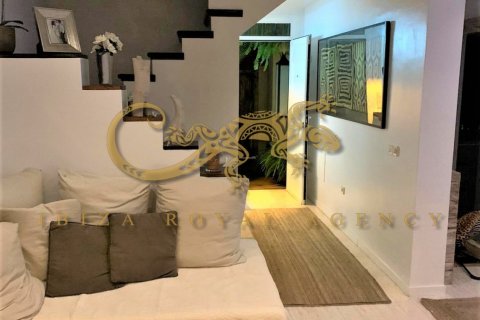 Сasa en venta en Cala de Bou, Ibiza, España 4 dormitorios, 130 m2 No. 30841 - foto 21