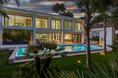 Villa en venta en Bendinat, Mallorca, España 4 dormitorios, 333 m2 No. 31667 - foto 1