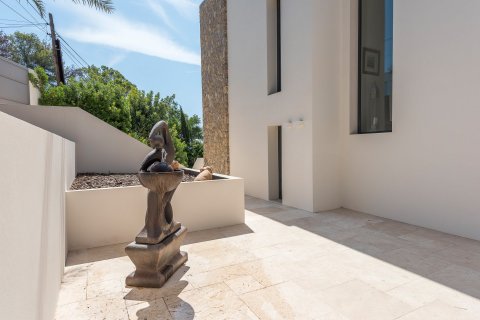 Villa en venta en Costa D'en Blanes, Mallorca, España 4 dormitorios, 400 m2 No. 32773 - foto 17